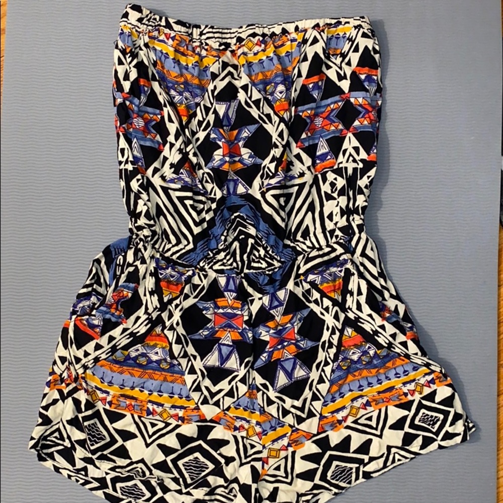 Strapless romper